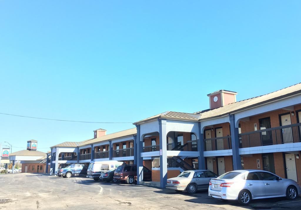 Legacy - Motel